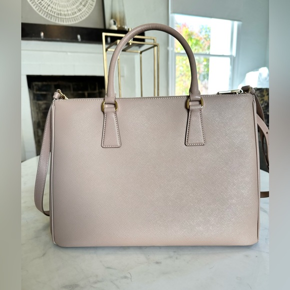 Prada Galleria handbag - Picture 6 of 17